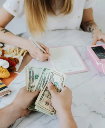 JPMorgan CEO'sundan İran Savaşının Enflasyona Etkisi Üzerine Uyarı