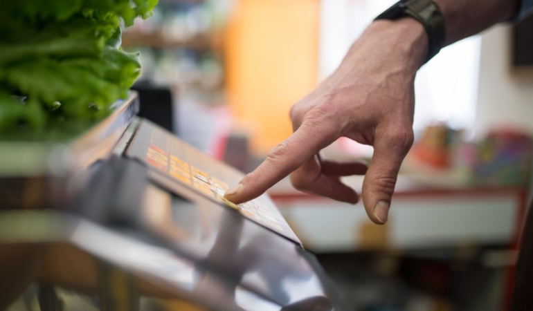 Tüketicilerin Tam Otomatik Marketlere Duyduğu Güvensizlik