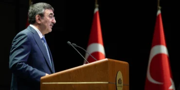 fon-vurgunu-cevdet-yilmaz-meclis-te-konusuyor