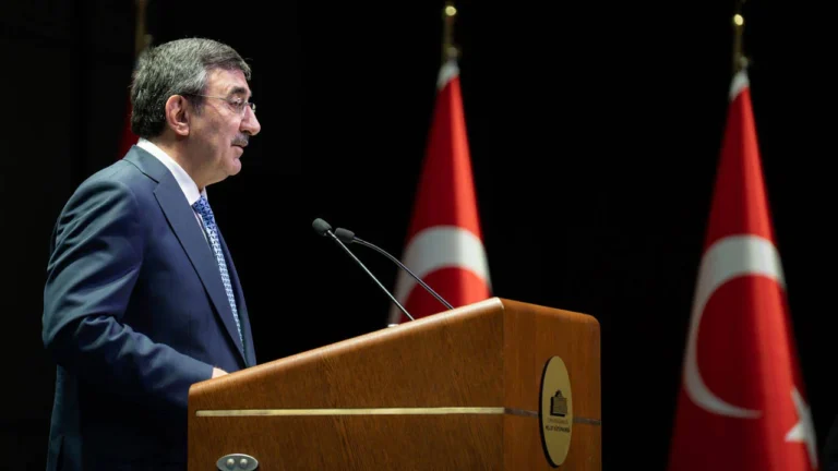fon-vurgunu-cevdet-yilmaz-meclis-te-konusuyor